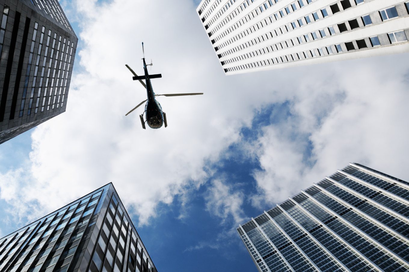 Air taxi w&nbsp;Polsce – jak wygląda taka usługa w&nbsp;praktyce i&nbsp;dlaczego zyskuje popularność?